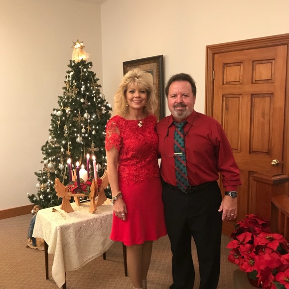 Meet your Posher, Karen - Picture 1 of 2